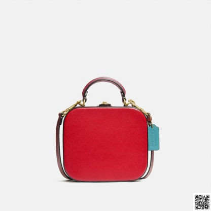 美國🇺🇸a輸入正品 Coach 新年限定盒子包