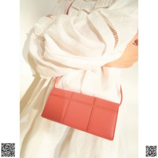 美國代購正品 Charles & Keith 法棍包