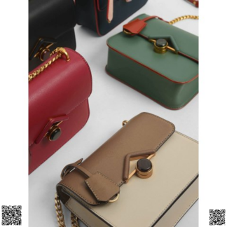 美國代購正品 Charles & Keith 綴飾鏈條包