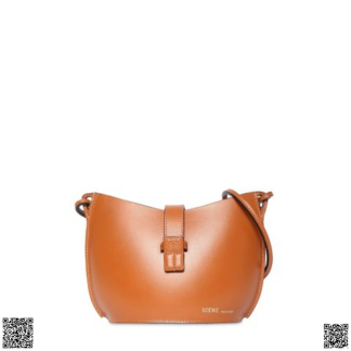 美國代購正品 Loewe MOLDED 皮革水桶包