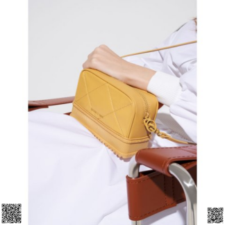 美國代購正品 Charles & Keith Mustard Quilted斜挎包