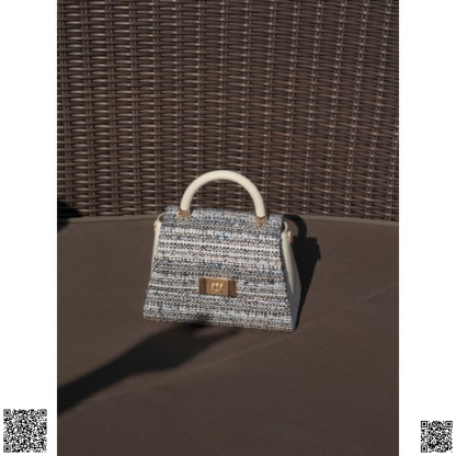 美國代購正品 Charles & Keith 小香風花呢手提包