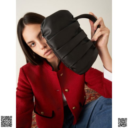 美國代購正品 Charles & Keith Black法棍包