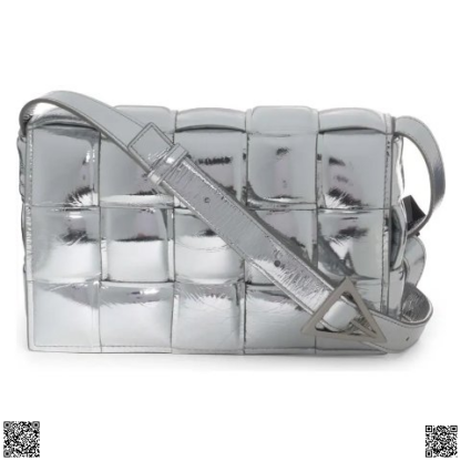 美國代購正品 Bottega Veneta 枕頭包
