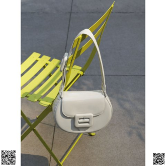 美國代購正品 Charles & Keith Lula腋下包