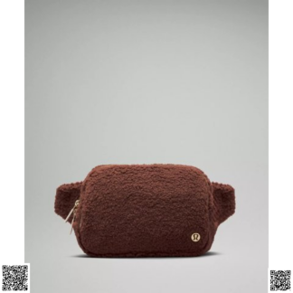 美國代購正品 lululemon Everywhere 毛絨腰包 2L